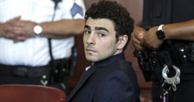 Judge blocks evidence from Luigi Mangione backpack in UnitedHealthcare CEO murder case