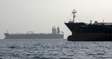U.S., Iran intensify attacks as ceasefire frays, peace talks stall