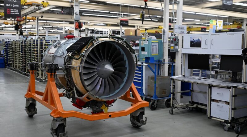 As Honeywell Aerospace readies for its stand-alone debut, its CEO is forecasting big growth